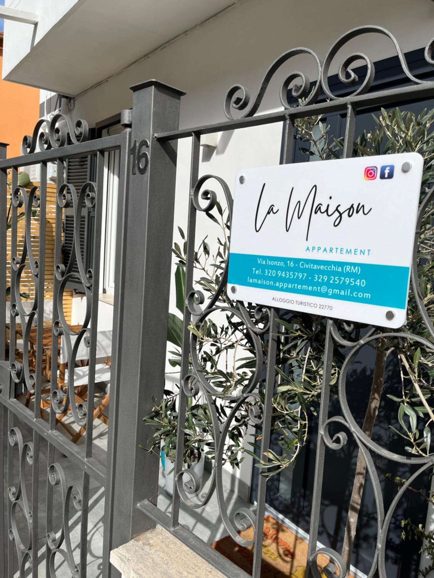 La Maison Appartement - A 200M Dal Porto Civitavecchia Exteriör bild